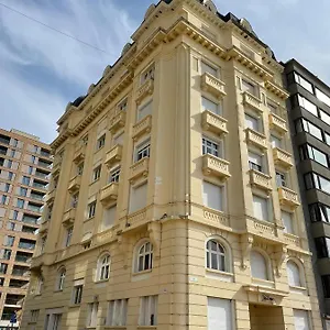 https://uniek-appartement-op-de-zeedijk-met-parking.hotelsghent.com